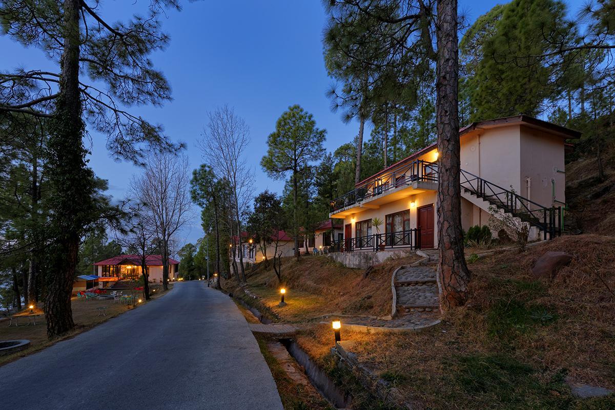 Arcadian Blue Pines Hotel Murree Exterior foto