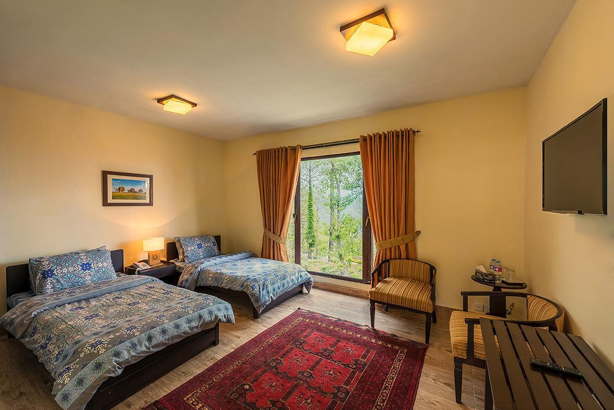 Arcadian Blue Pines Hotel Murree Exterior foto