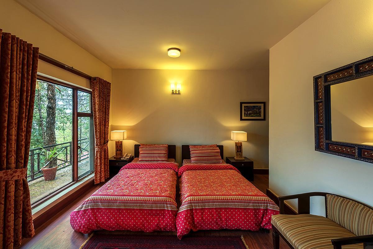 Arcadian Blue Pines Hotel Murree Exterior foto